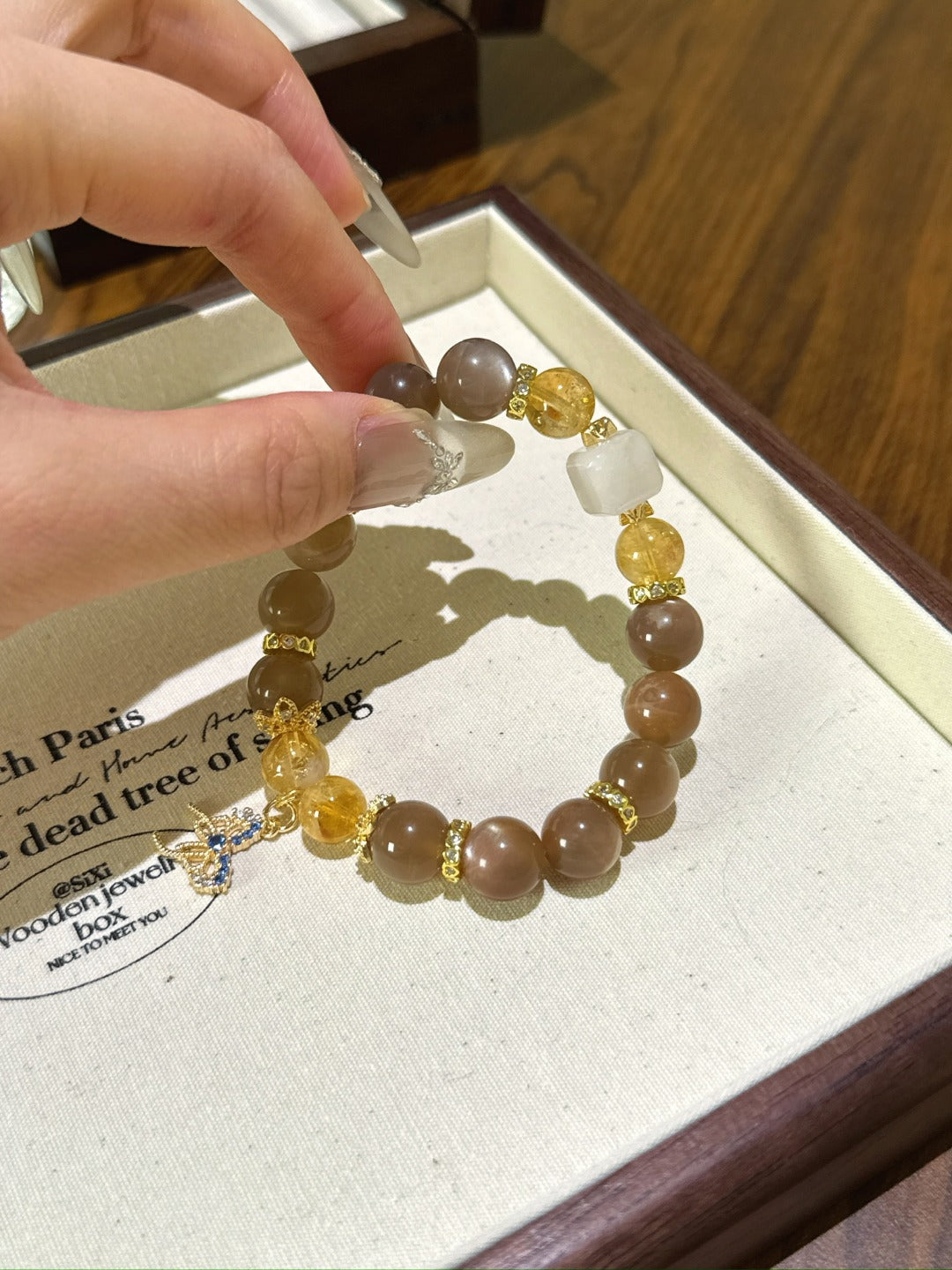 ▫️▪️ Golden backbone yellow tower crystal powder crystal sugar cube bracelet